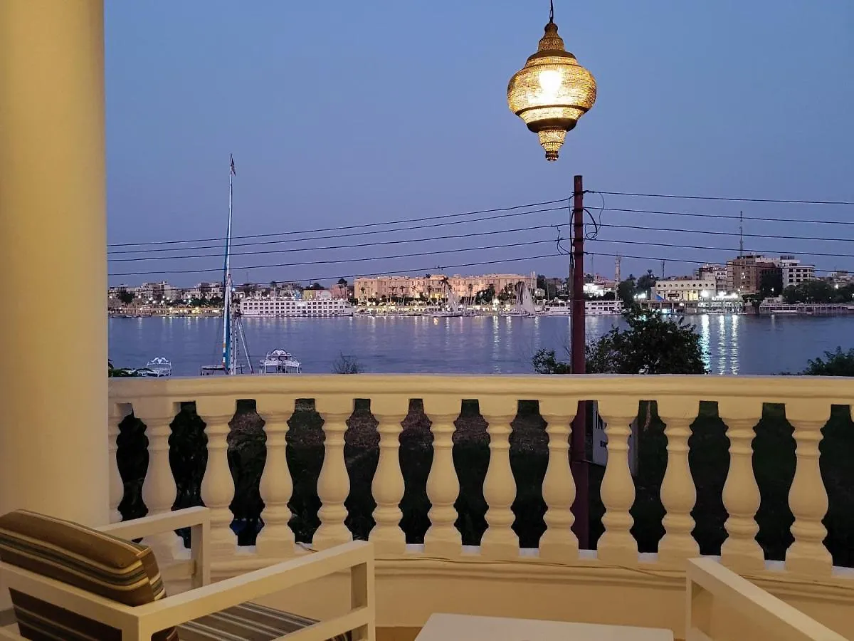 In Luxor Nile Apartments