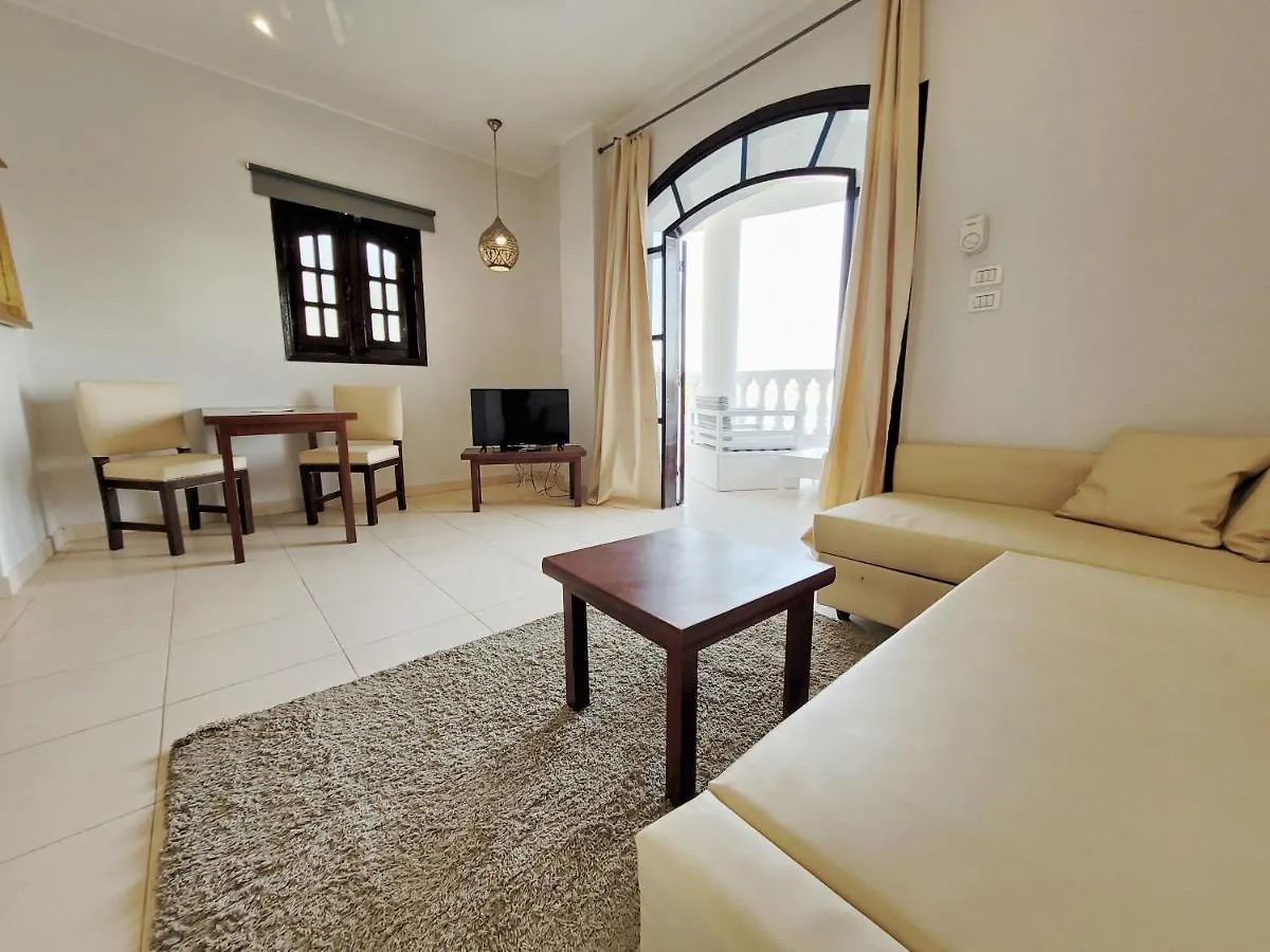 In Luxor Nile Apartments