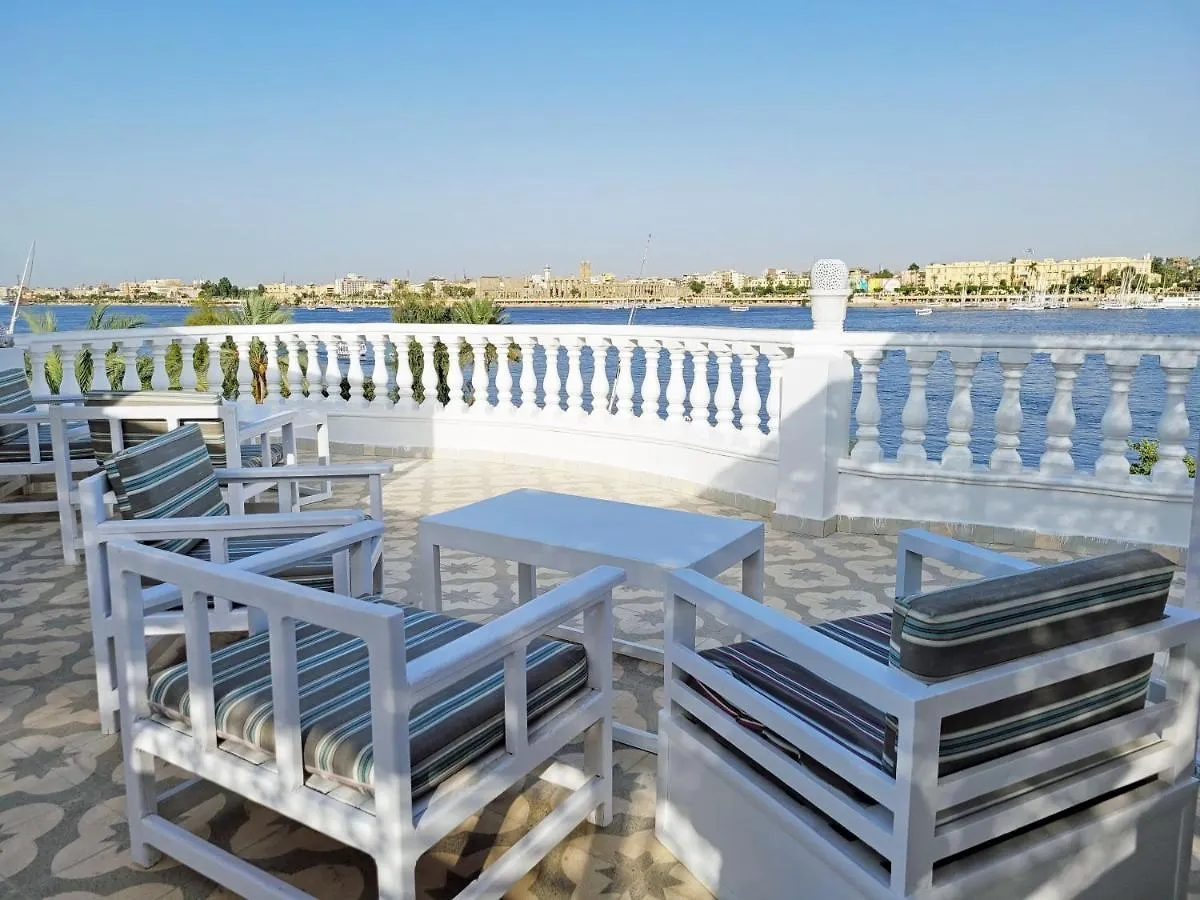 In Luxor Nile Apartments