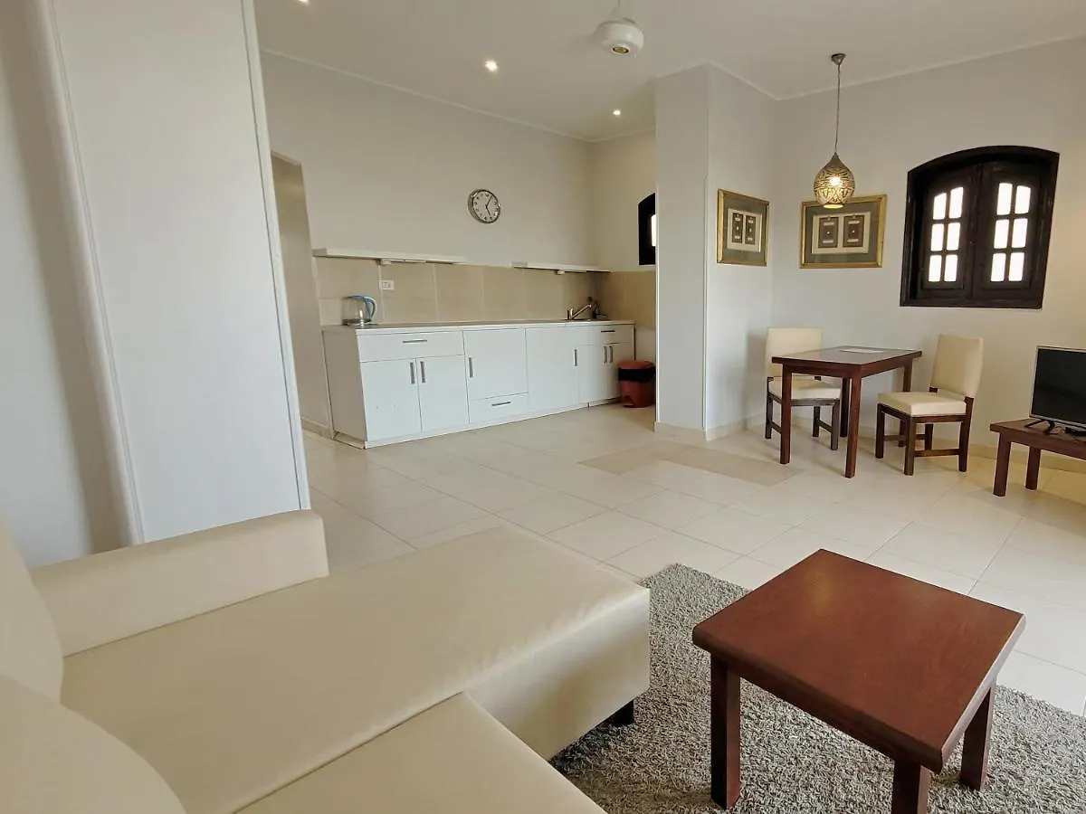 In Luxor Nile Apartments 0*,