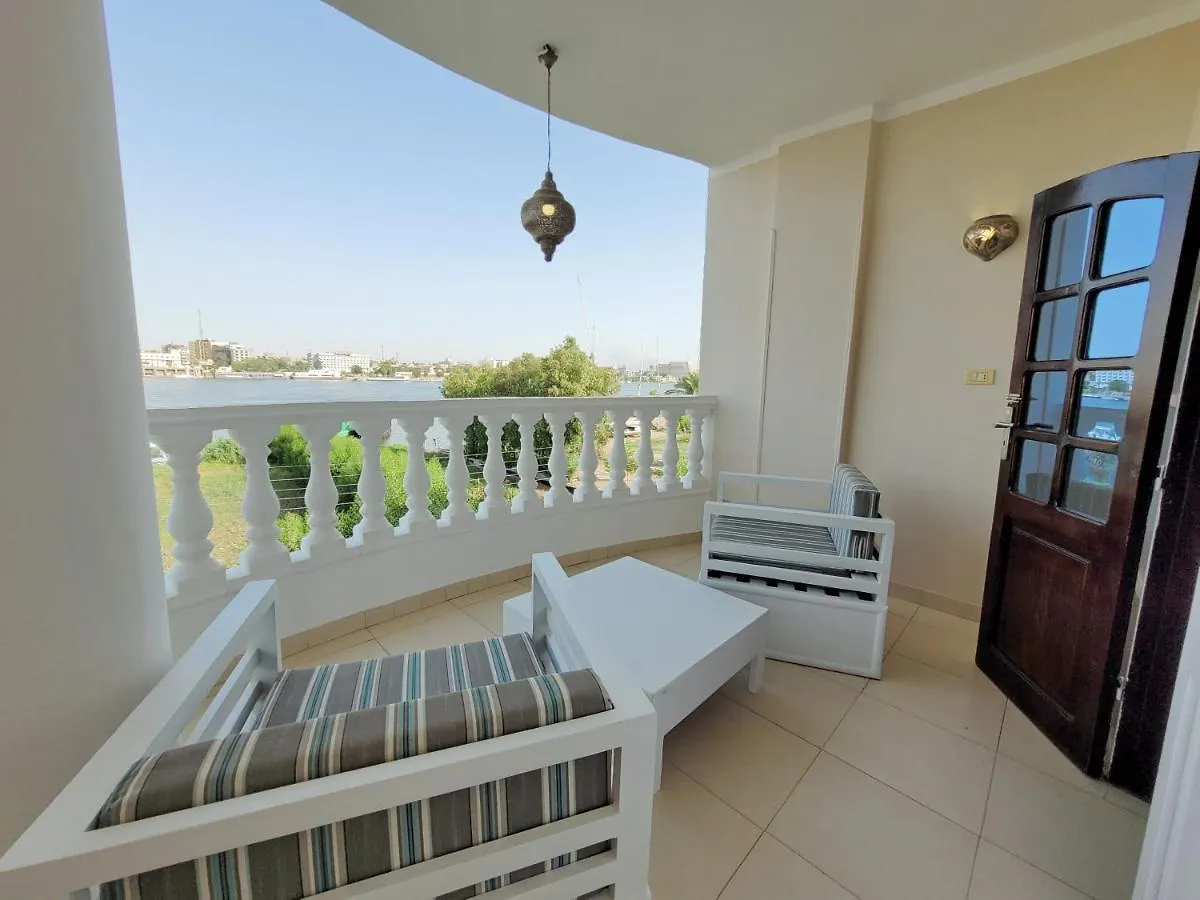 In Luxor Nile Apartments