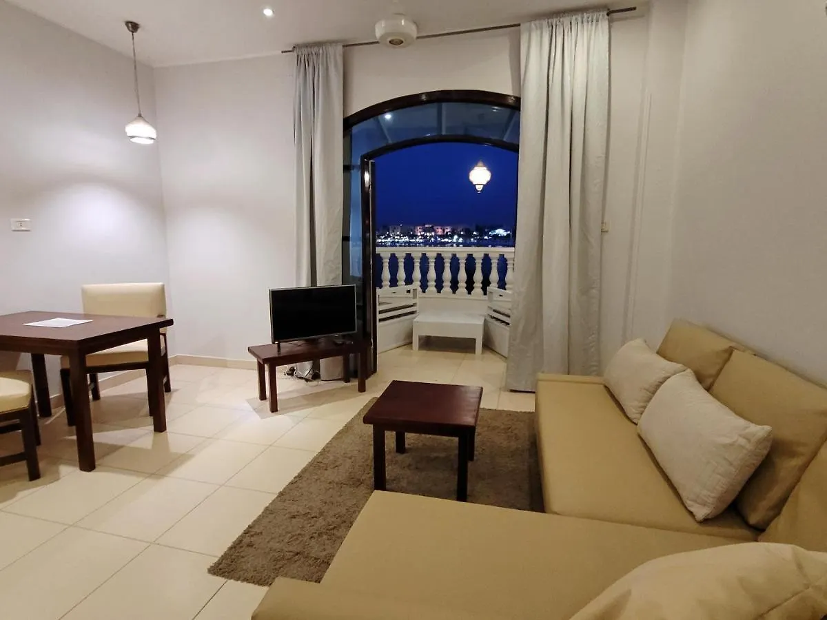 In Luxor Nile Apartments