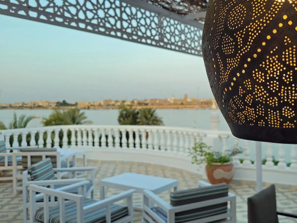 In Luxor Nile Apartments